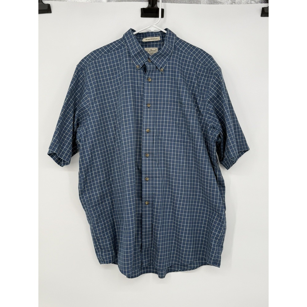 L.L. Bean Men's Blue Short Sleeve Button Down XL